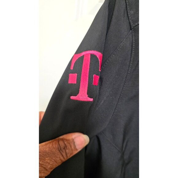 NWT Eddie Baur Softshell Jacket Hood T-Mobile Central Region Logo Women's Fit Bl - Picture 6 of 12
